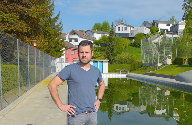Patrick Ottiger, Präsident der Schwimmbadkommission Ruswil hofft, dass die Badi-Saison bald starten kann. Foto Michael Wyss Patrick Ottiger, Präsident der Schwimmbadkommission Ruswil hofft, dass die Badi-Saison bald starten kann. Foto Michael Wyss
