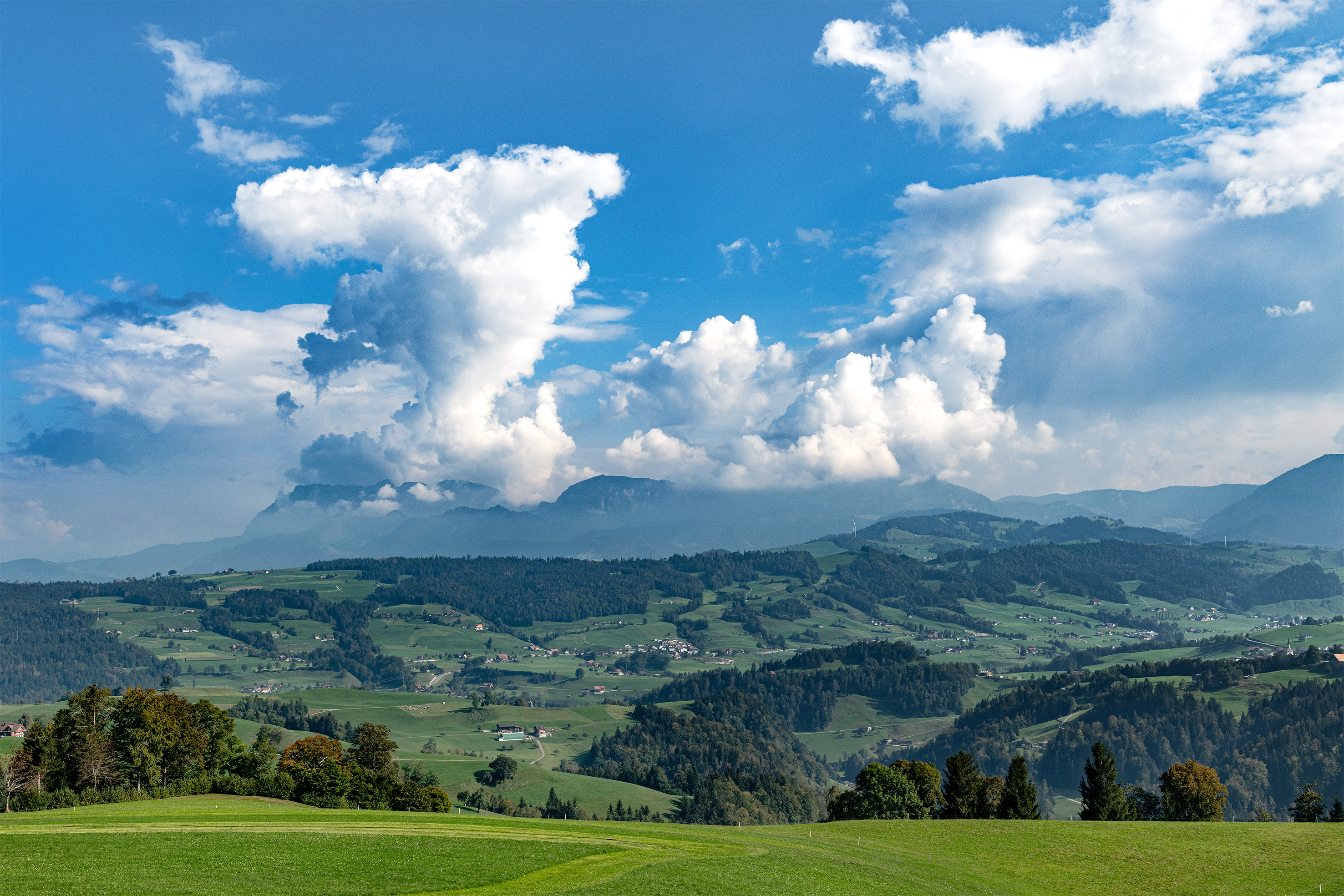 Wetterdynamik über der Pilatuskette, beobachtet vom Steinhuserberg aus. | Stefan Dubach, Ruswil