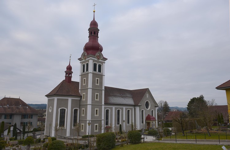In der Pfarrkirche Buttisholz wurden Sachbeschädigungen verübt. Foto Michael Wyss