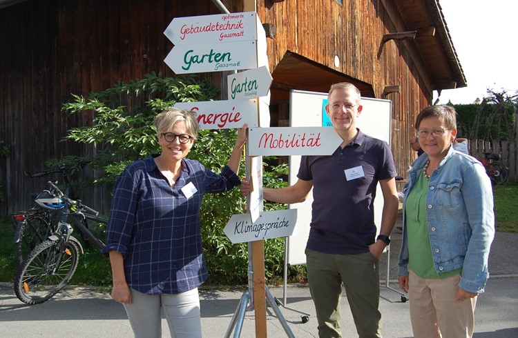 Treibende Kräfte im Klimanetzwerk Buttisholz: (von links) Lisa Birrer, Manuel Müller und Dorris Schürmann-Aregger. Foto Willi Rölli