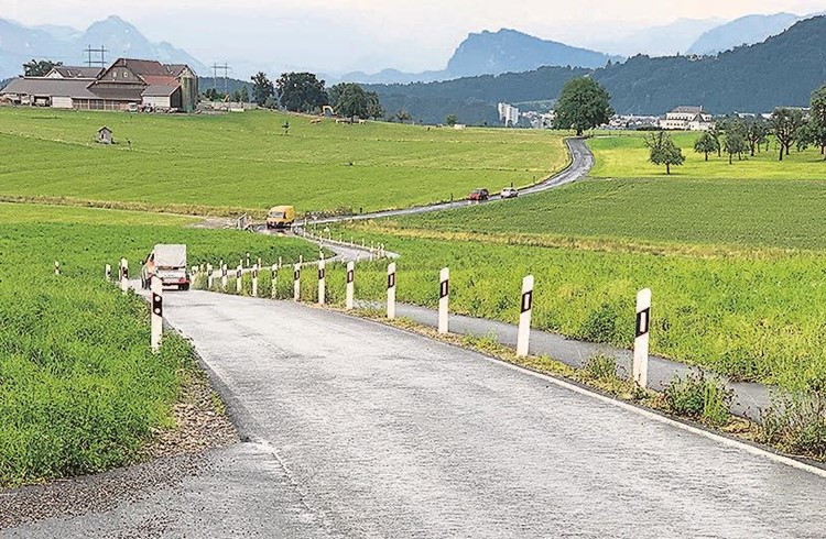 Die Strasse über den Littauerberg wird neu mit einem Fahrverbot belegt. Foto Archiv AVR