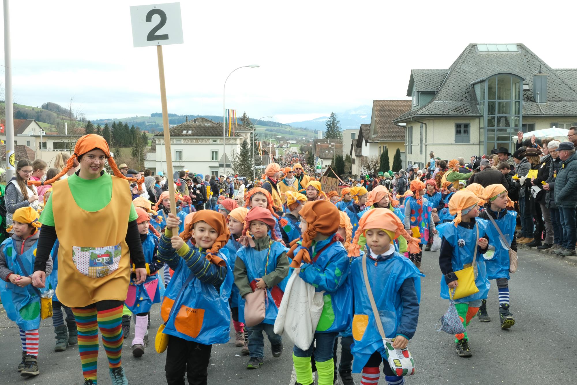 Kindergärtner als Pippi Langstrumpf. Foto Hannes Bucher