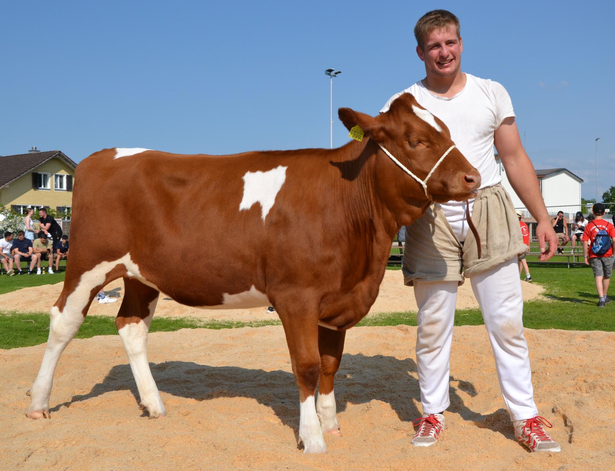 Der SK Rottal Schwinger Samuel Schwyzer gewann das Rottal-Schwinget. Foto zVg