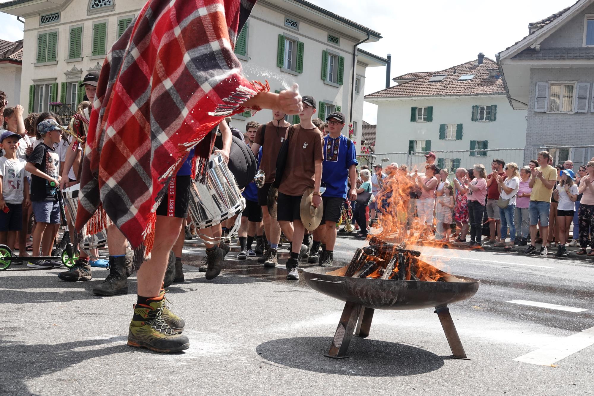 Impression Einzug Blauring Ruswil und Jungwacht Ruswil. Foto Roland Meyer