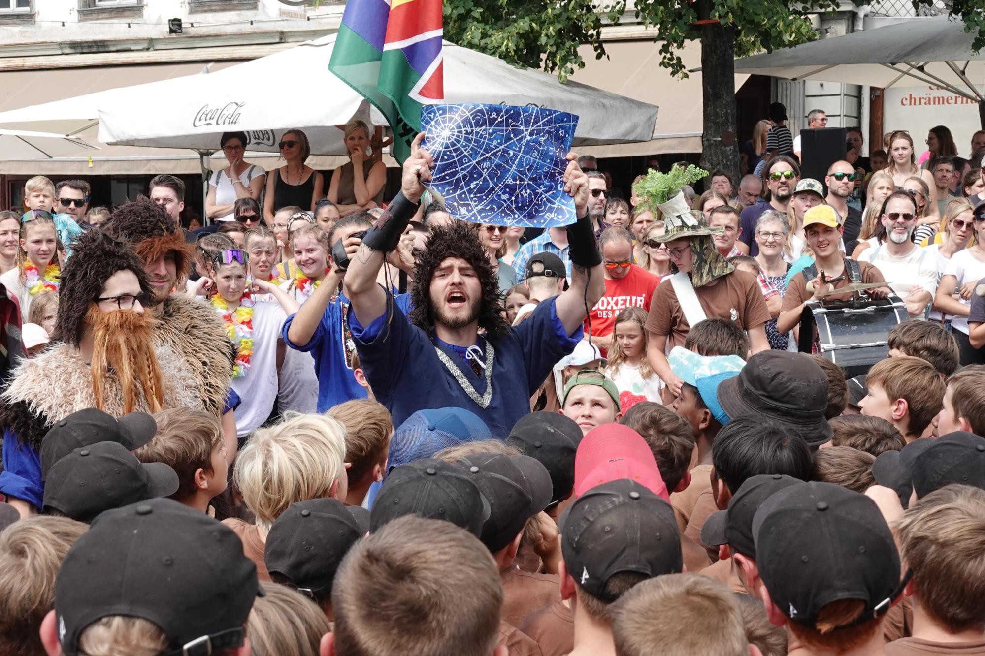 Impression Einzug Blauring Ruswil und Jungwacht Ruswil. Foto Roland Meyer