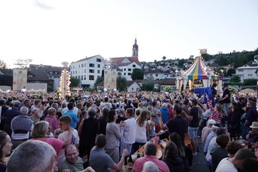 Beste Stimmung vor prächtiger Kulisse. Foto Roland Meyer Beste Stimmung vor prächtiger Kulisse. Foto Roland Meyer