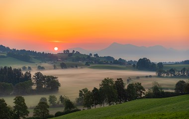 Sonnenaufgang im Ausser Moos in Ruswil.  | René Burch, Ruswil 