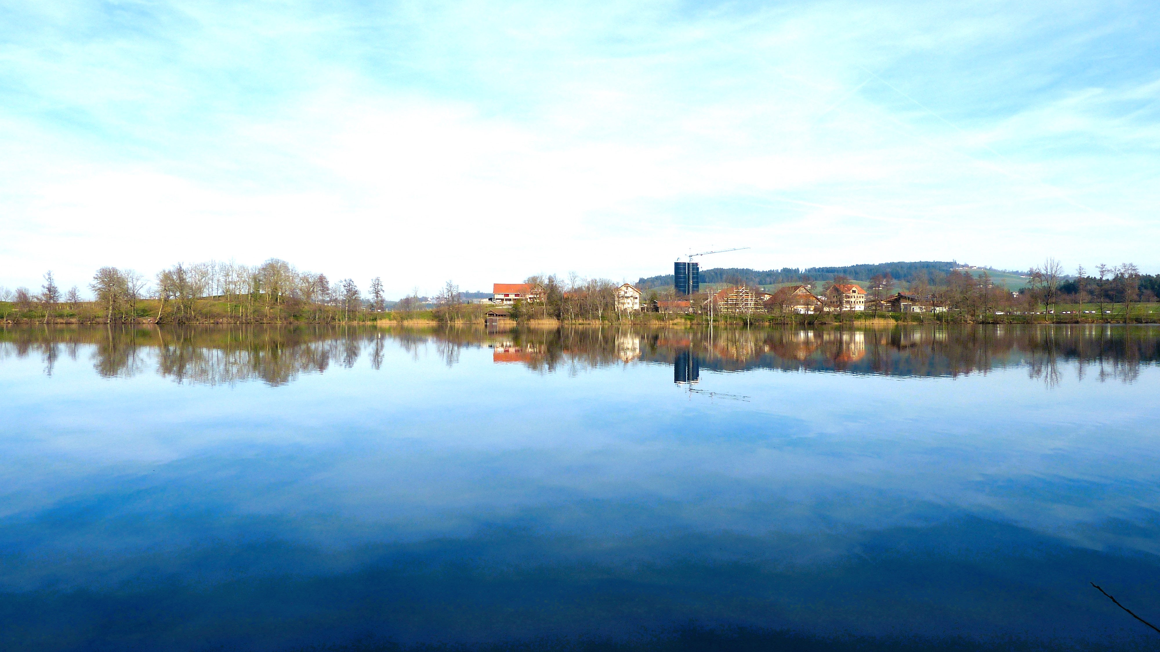 Die Skyline beim Soppensee steht Kopf   | Josef Lustenberger, Wolhusen 