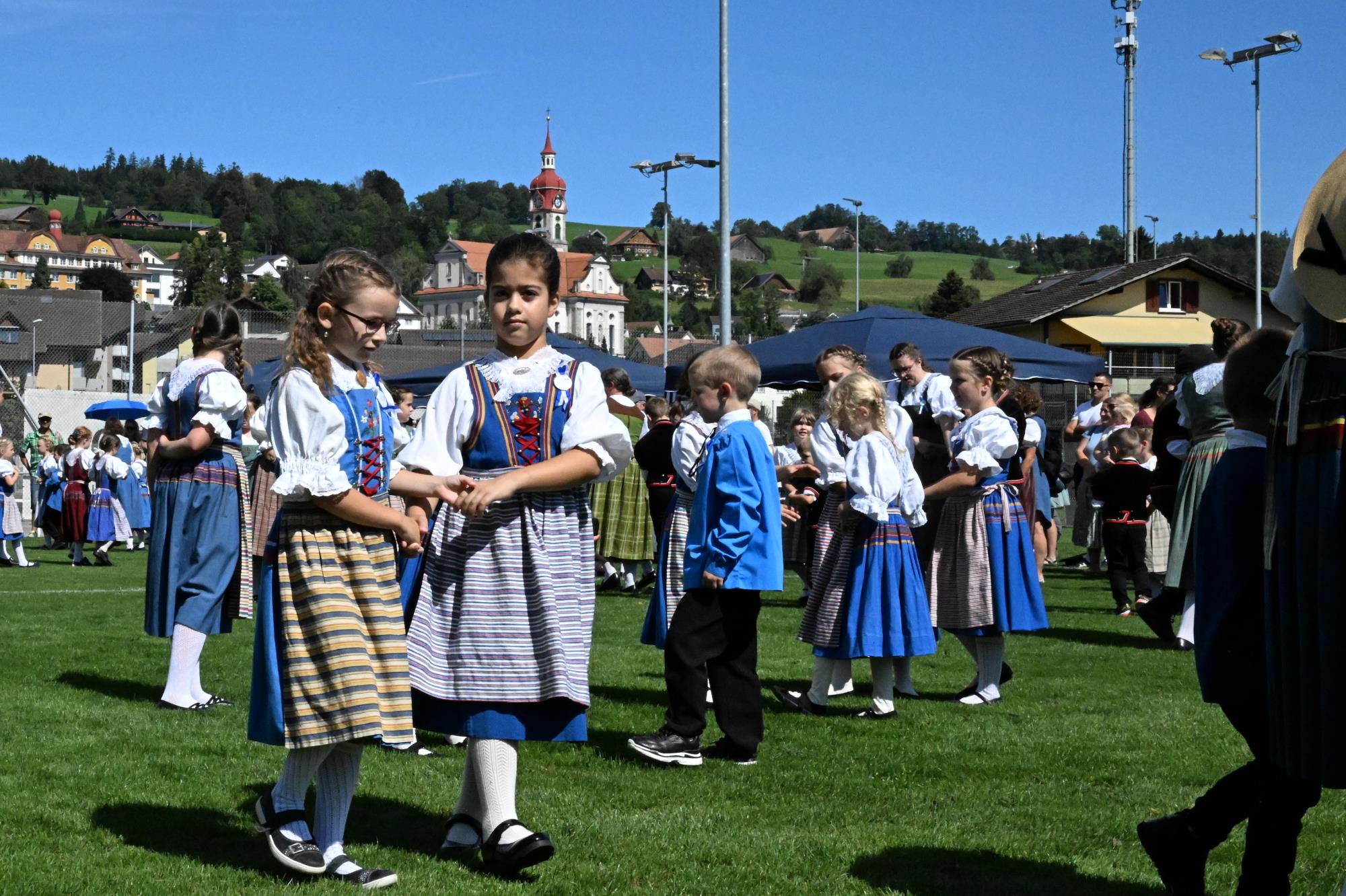Impressionen Luzerner Kindertrachtenfest in Ruswil. Foto Roland Meyer