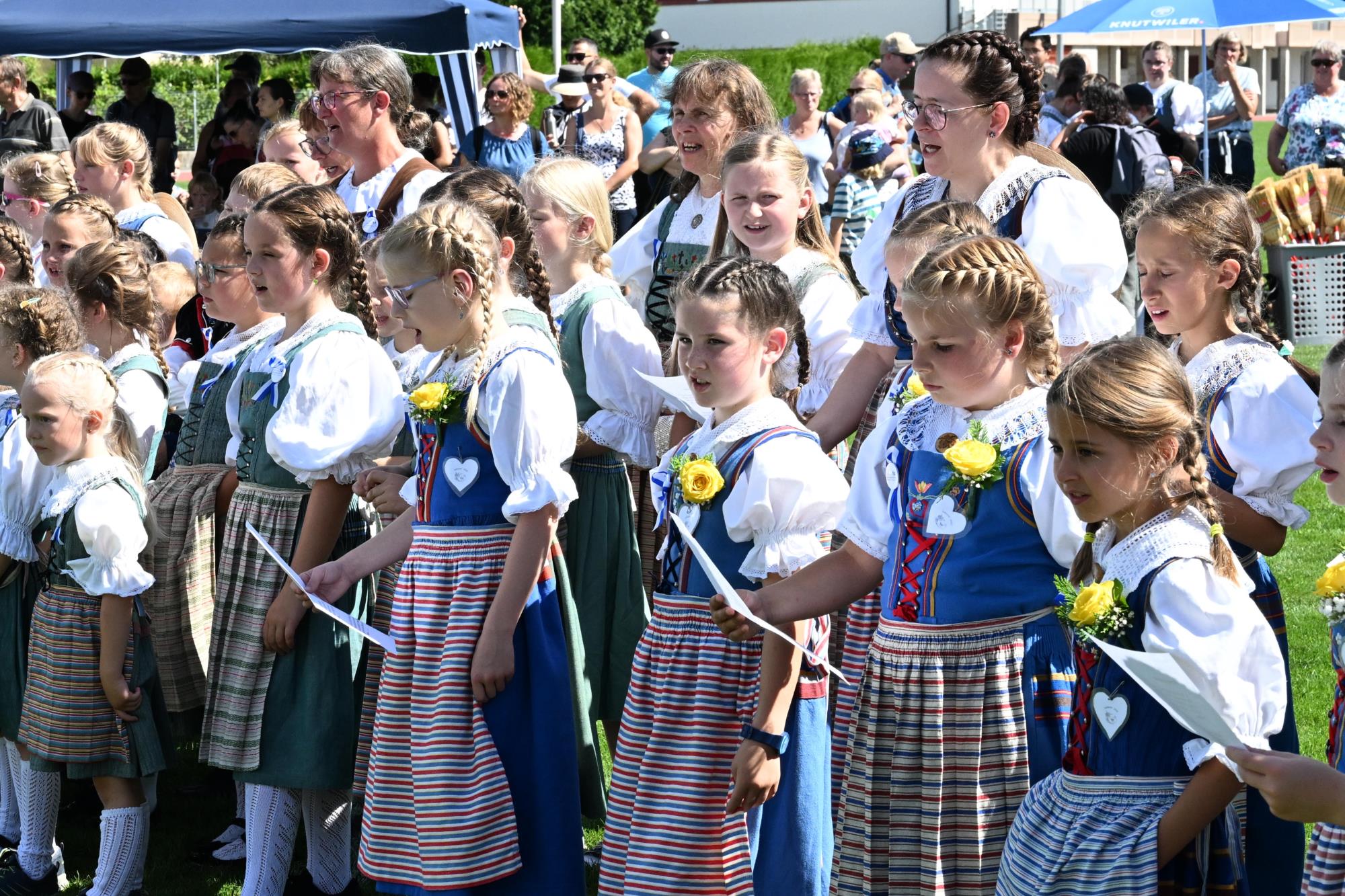 Impressionen Luzerner Kindertrachtenfest in Ruswil. Foto Roland Meyer