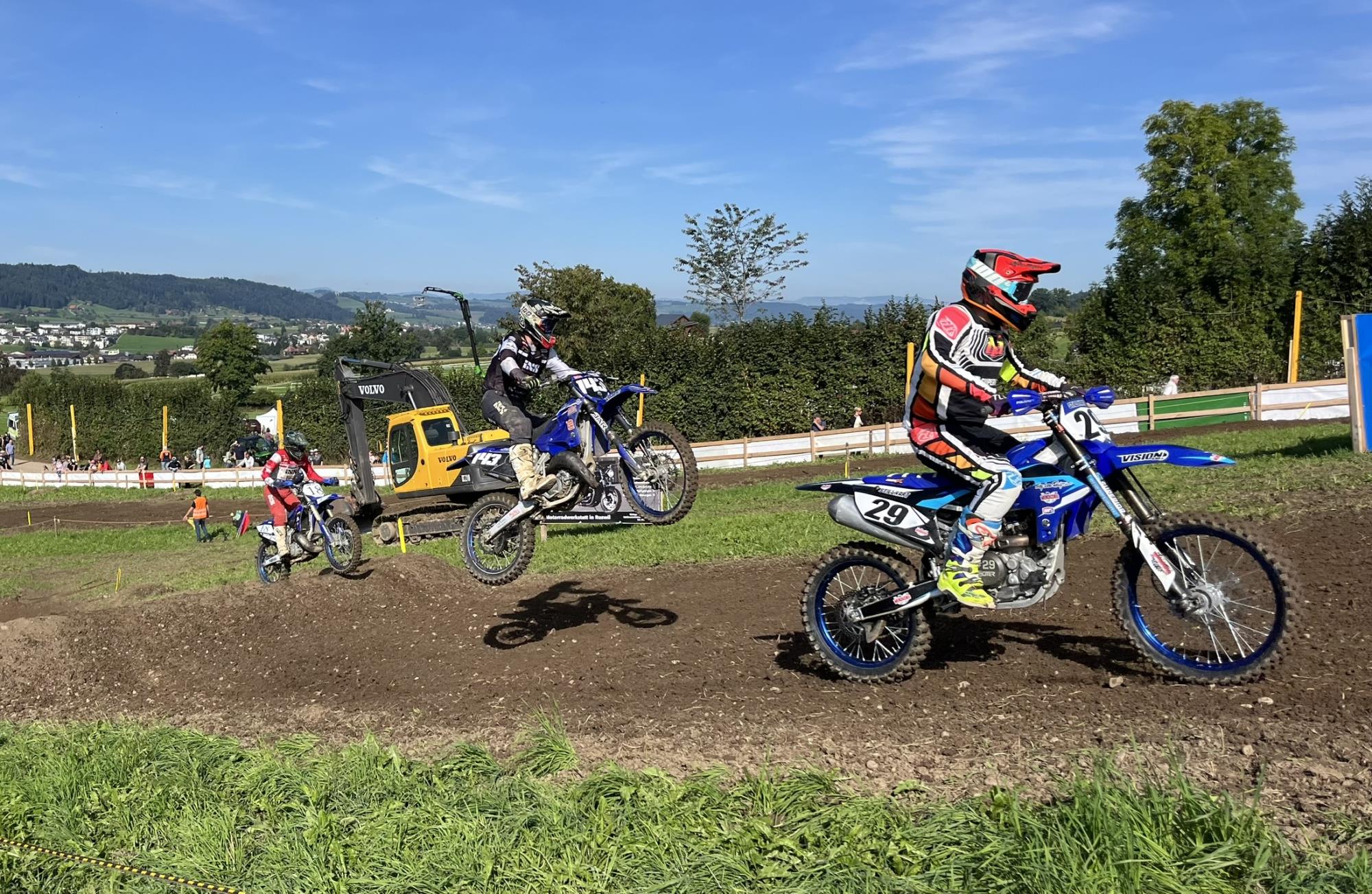 Im September fand in Grosswangen das Motocross statt. Ein beliebter Anlass, der viele Fans anlockt. Foto Debora Moos