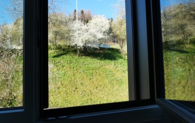 Ein Blick durchs offene Fenster lohnt sich. | Foto Josef Lustenberger, Wolhusen