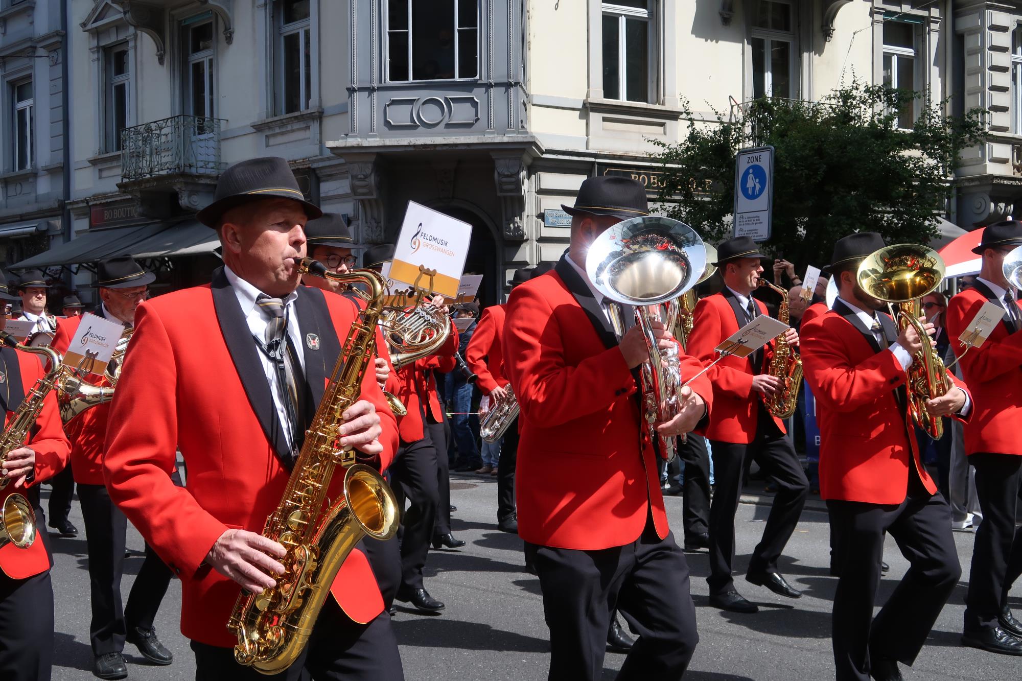 Die Feldmusik Grosswangen marschierte bei der Parade zum ersten Platz. Foto zVg
