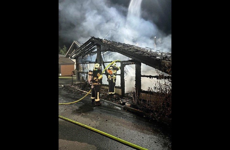 Die Garage in Ruswil wurde vollständig zerstört. Foto Luzerner Polizei