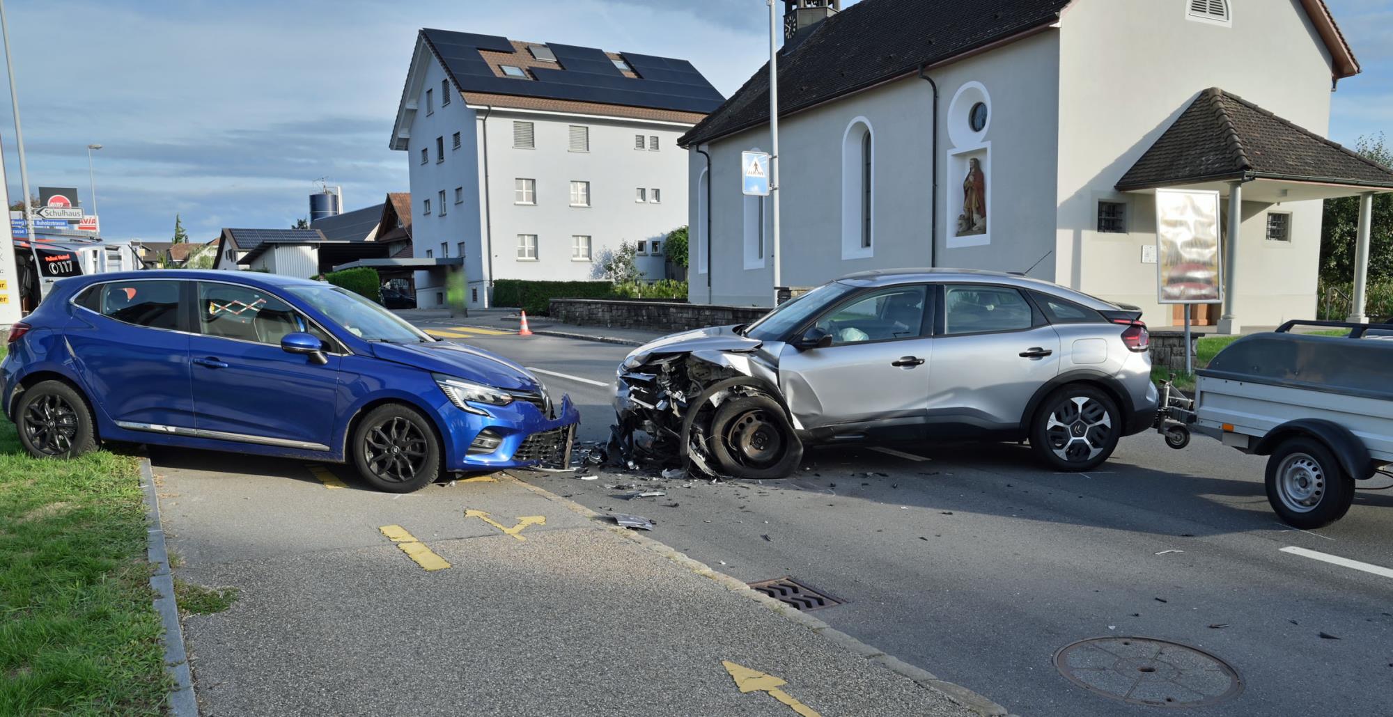 Zwei Fahrzeuge kollidierten. Foto Luzerner Polizei