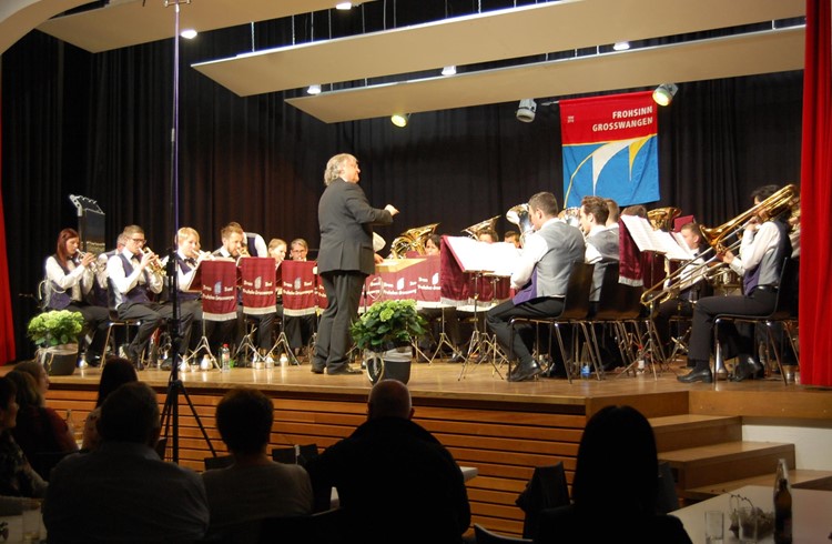Die Brass Band Frohsinn Grosswangen begeisterte an ihren Konzerten mit hochstehender Brass Musik das zahlreiche Publikum im Ochsensaal. Foto Willi Rölli