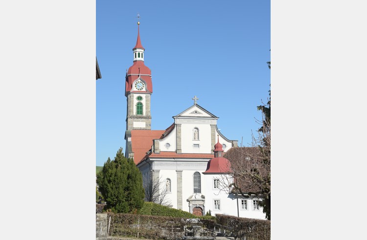 Der Kirchenrat der Pfarrei St. Mauritius Ruswil sucht für das Amt der Aktuarin eine Nachfolgeregelung. - Auf dem Bild: die Pfarrkirche Ruswil. Foto Michael Wyss