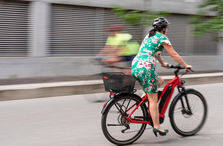 Mit der zunehmenden Verbreitung hat auch die Zahl der Unfälle mit E-Bikes stetig zugenommen. Foto Marco Vara