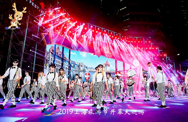 Die Bielbachfäger bei ihrem Auftritt in Shanghai. Foto Roger Dula