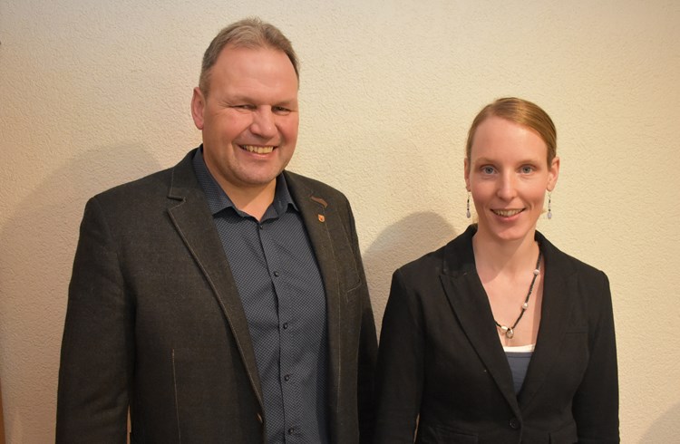 Ueli Lustenberger und Susanne Egli-Käslin steigen für die SVP in den Wahlkampf. Foto Ferdinand Brühlmann